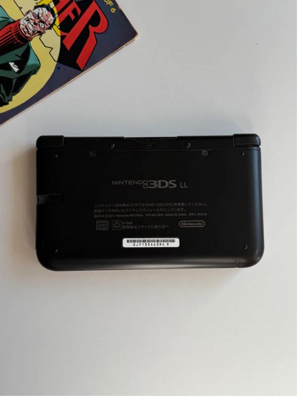 Nintendo 3DS XL - black