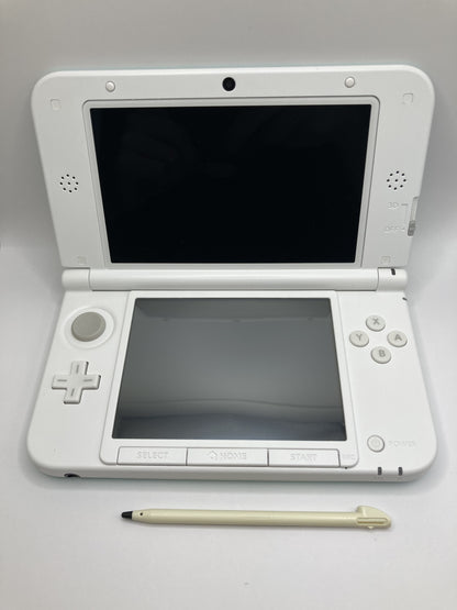 Nintendo 3DS XL - Mint & White